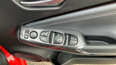Nissan Juke 1.0 DiG-T N-Connecta 5dr Petrol Hatchback